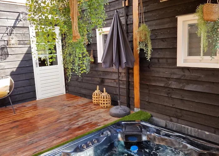 B&B The Wellness Cottage